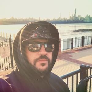 Meet your Posher, Andres